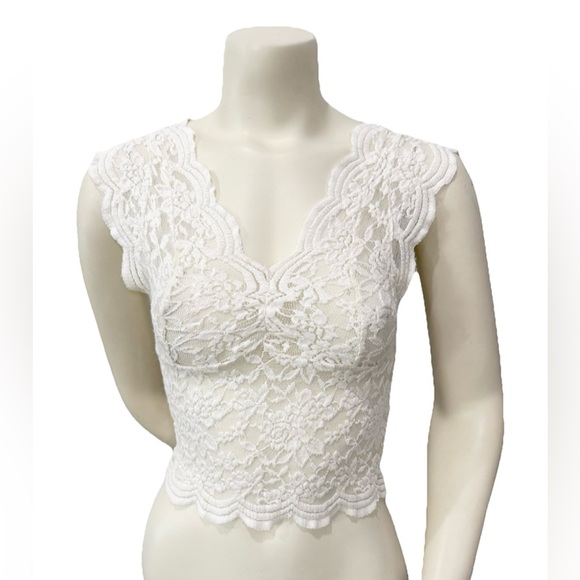 Zara Tops - ZARA Ivory Lace Scalloped V-Neck Crop Top | Size Small